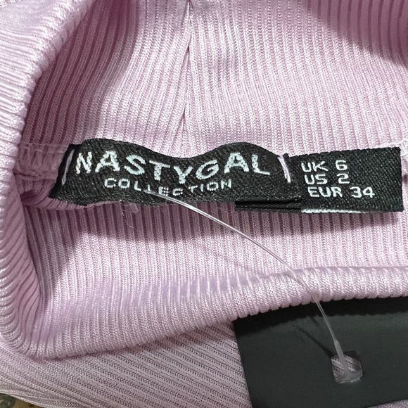 SOLD- NWT Nasty Gal Lilac Fine Ribbed Turtleneck Size 2 - Picture 4 of 6
